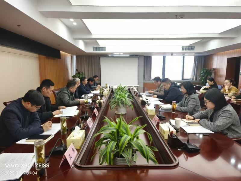 市国资委召开市城投公司领导班子集体谈话会