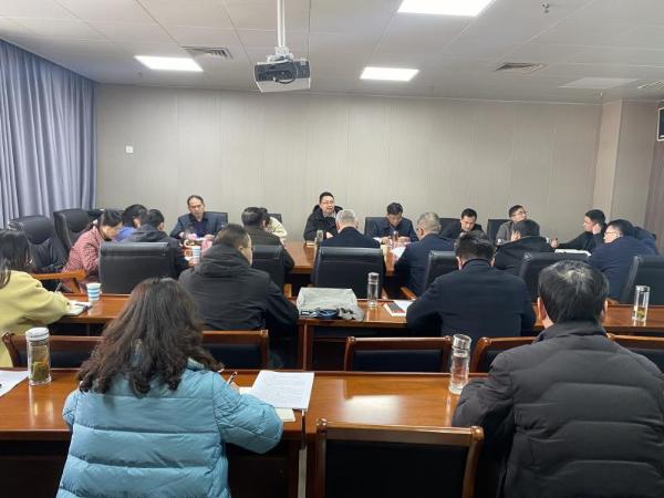 市发改委召开暖民心行动工作推进会