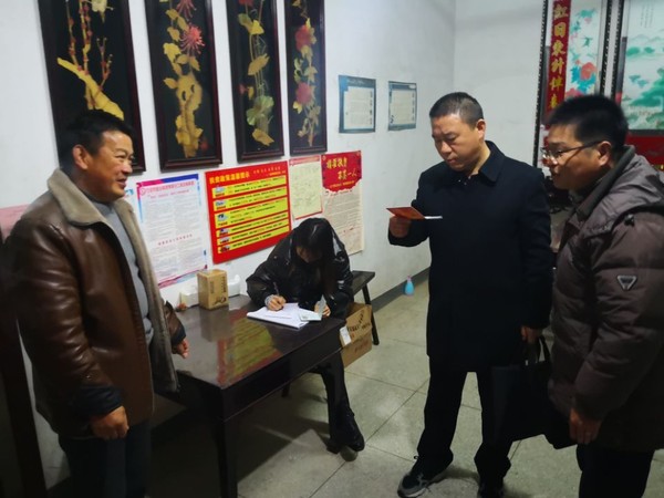六安市民政局开展农村低保专项治理暗访抽查工作（图片） (1).jpg